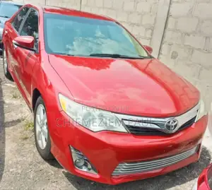 Toyota Camry LE 4dr Sedan (2.5L 4cyl 6A) 2013 Red