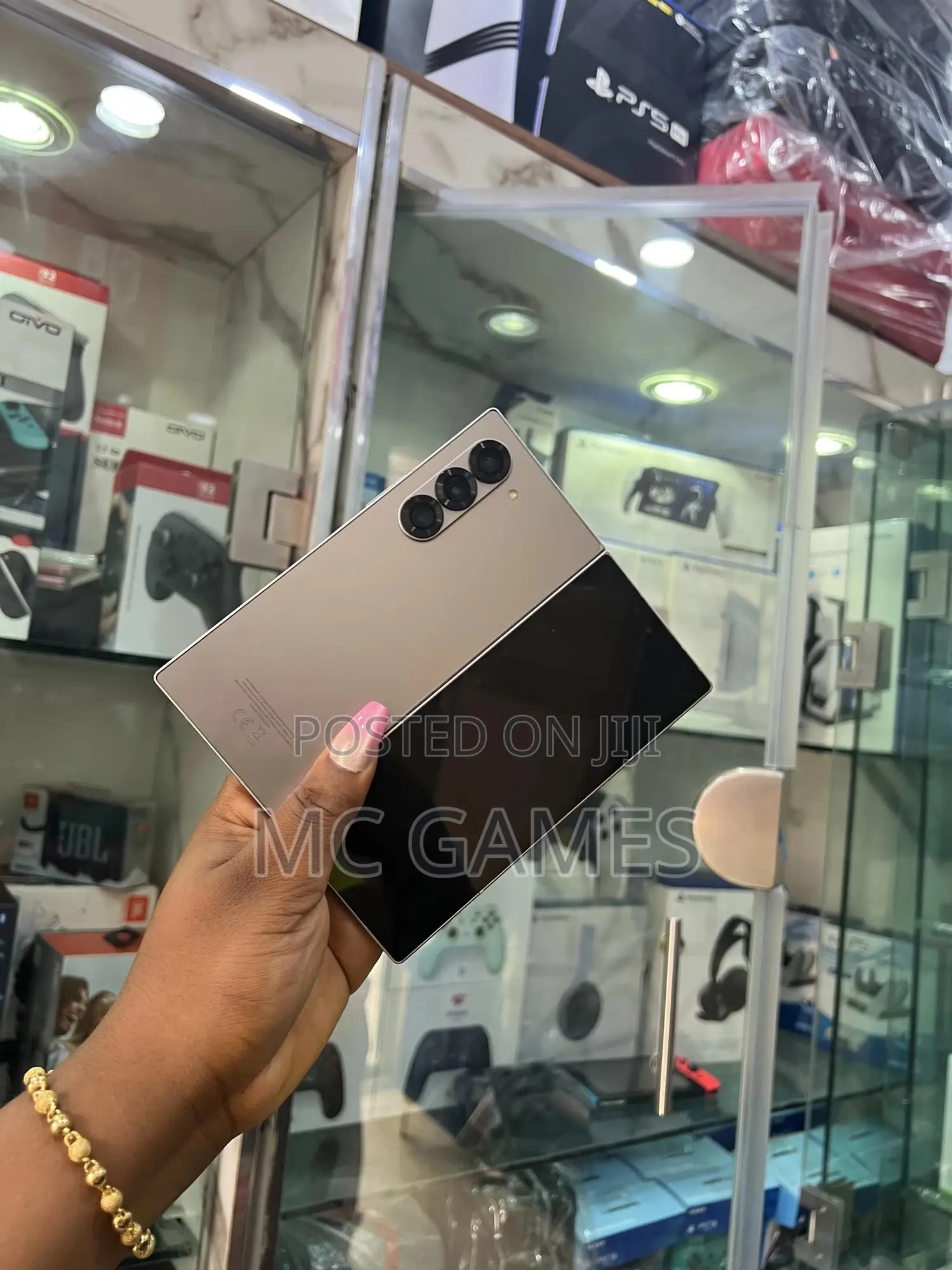 Samsung Z 16 GB Silver