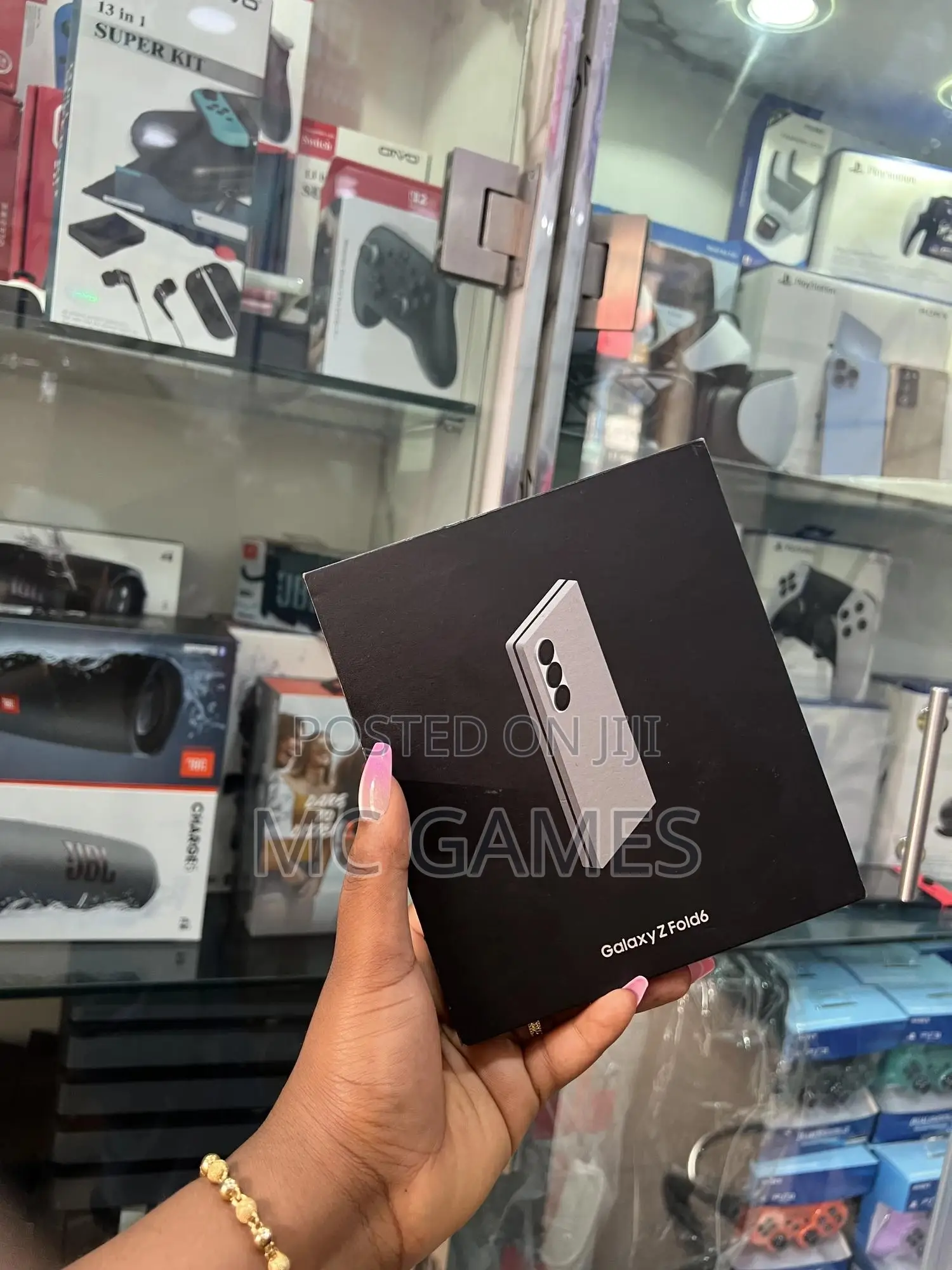 Samsung Z 16 GB Silver