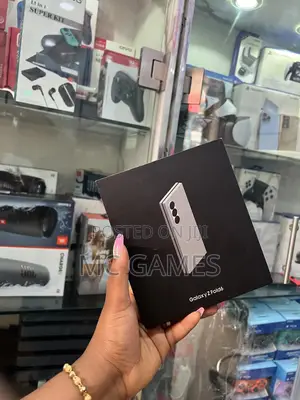 Samsung Z 16 GB Silver
