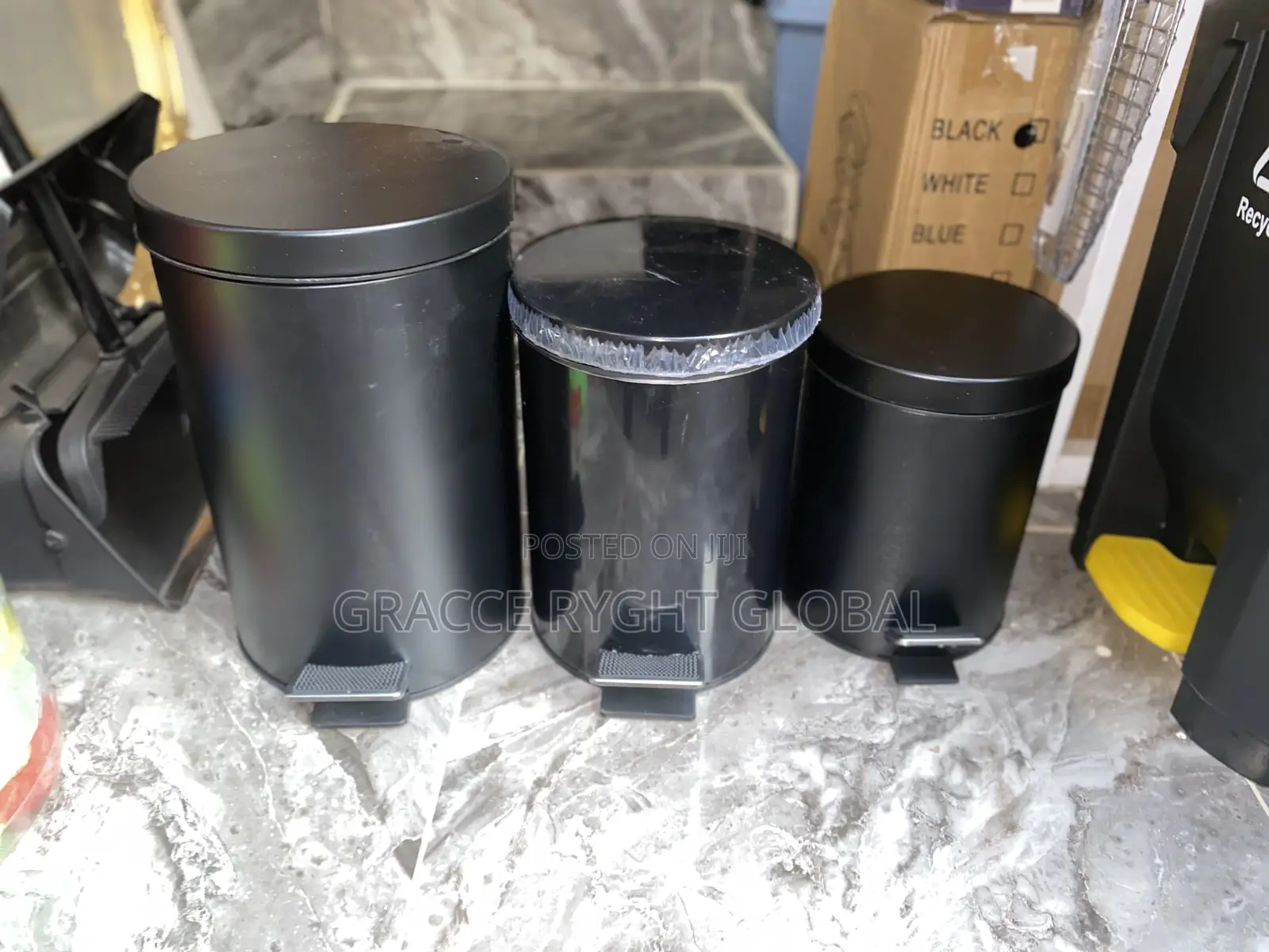 8l Black Pedal Bin