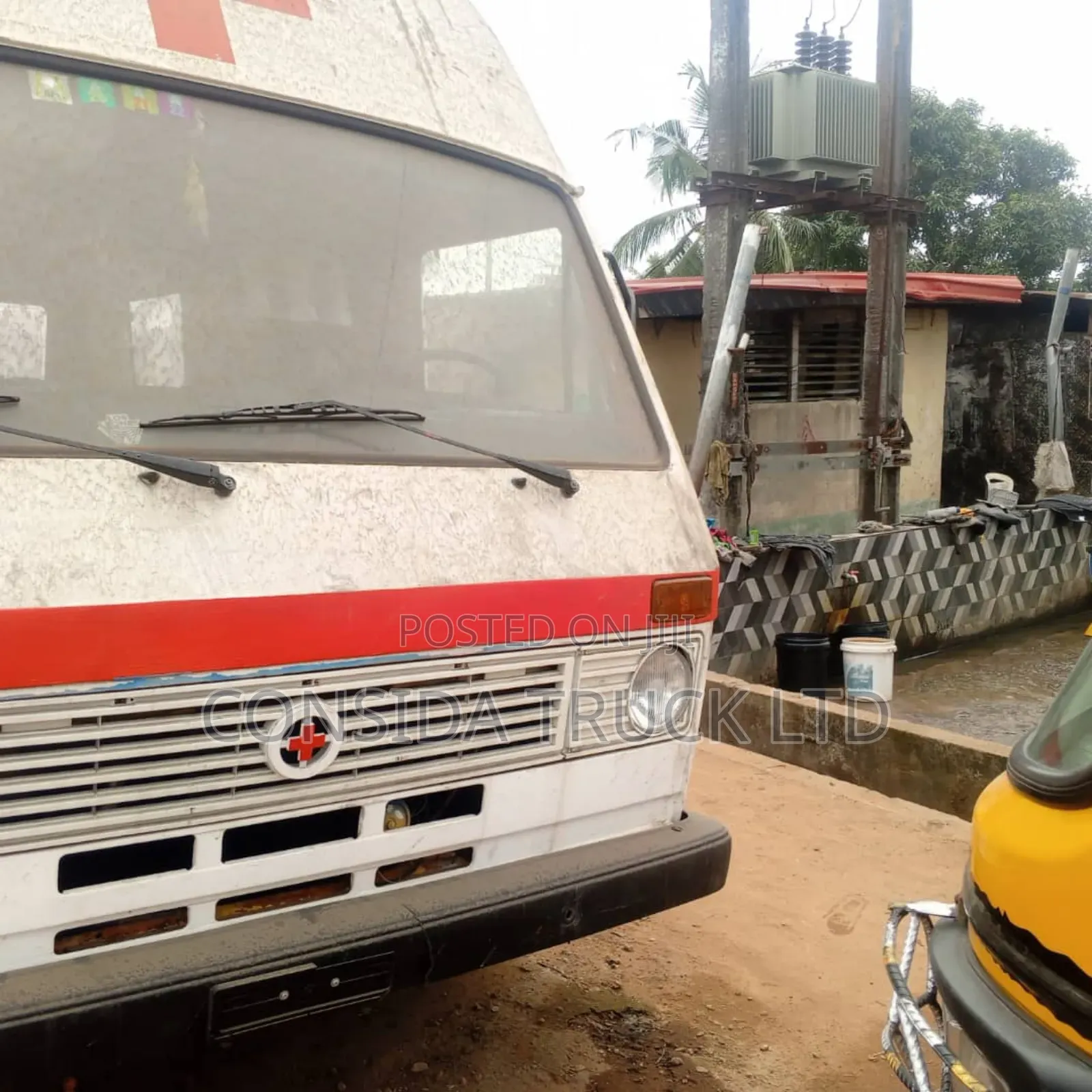 Ford E550 1998 White