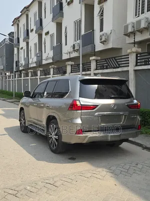 Lexus LX 570 (5 seats) AWD 2018 Silver
