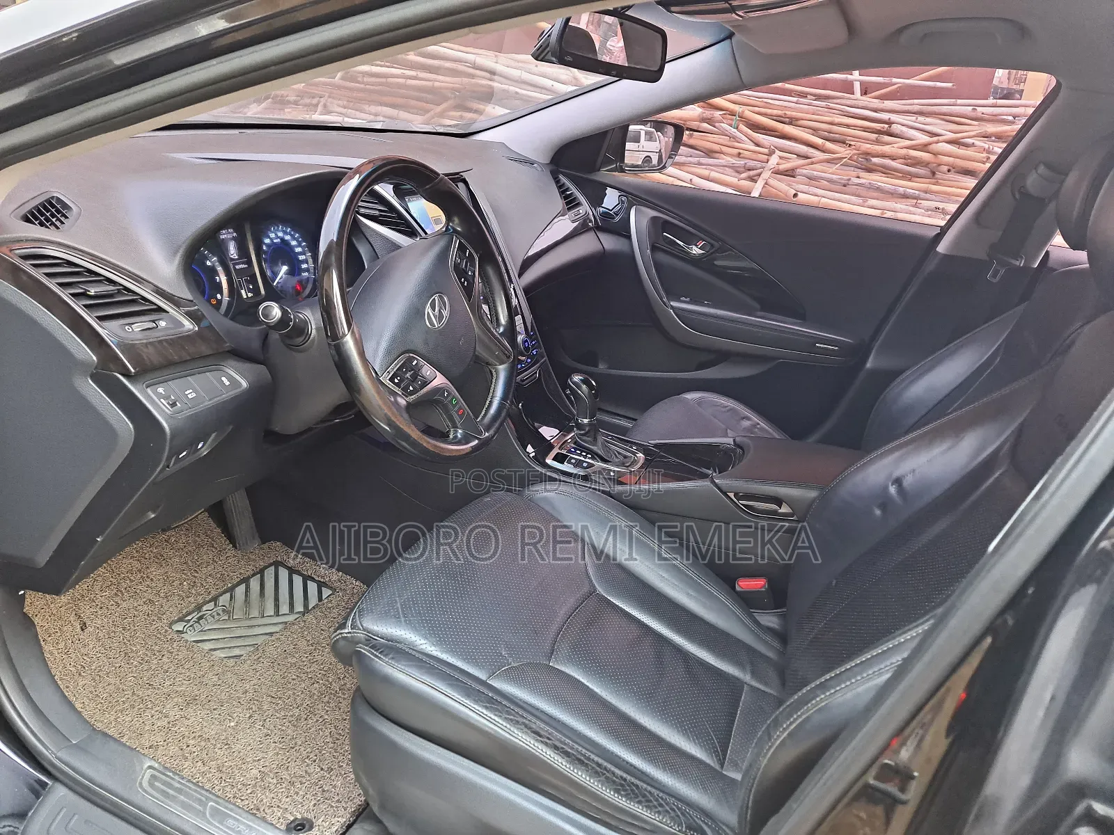 Hyundai Grandeur 2013 Black