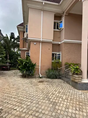 5bdrm Duplex in Ipent 7 Estate for sale