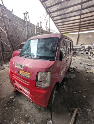 Suzuki Every 2012 Red