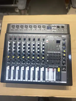 Yamaha 8 Channels Powered Mixer With Usb, Sd Card Bluetooth