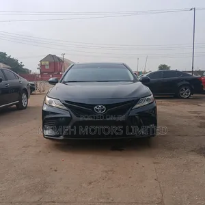 Toyota Camry 2018 Gray