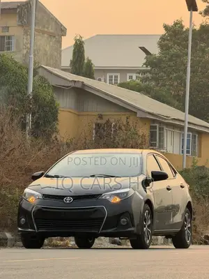 Toyota Corolla 2015 Black