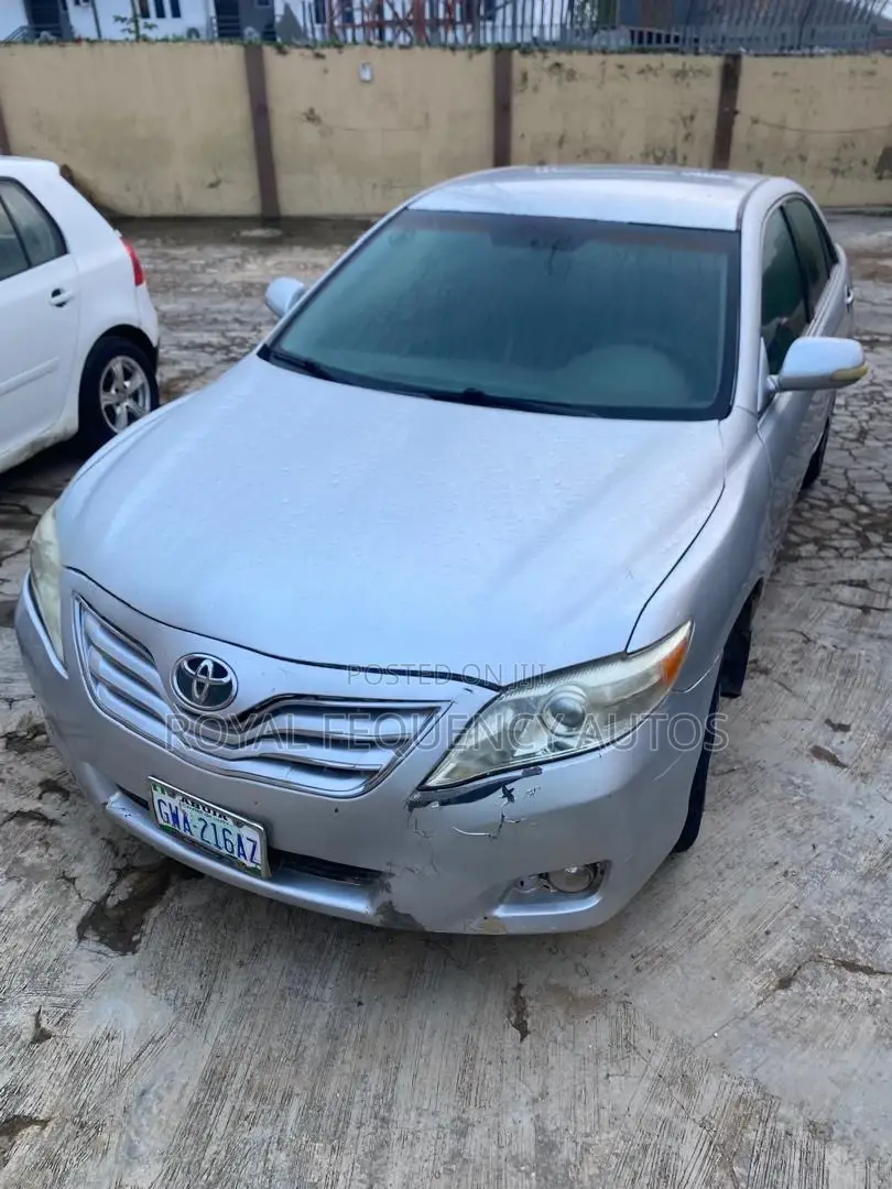 Toyota Camry 2008 Silver