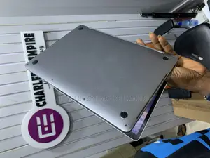 Laptop Apple MacBook Pro 2019 8GB Intel Core i5 SSD 256GB