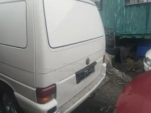 Volkswagen Transporter 2004 White