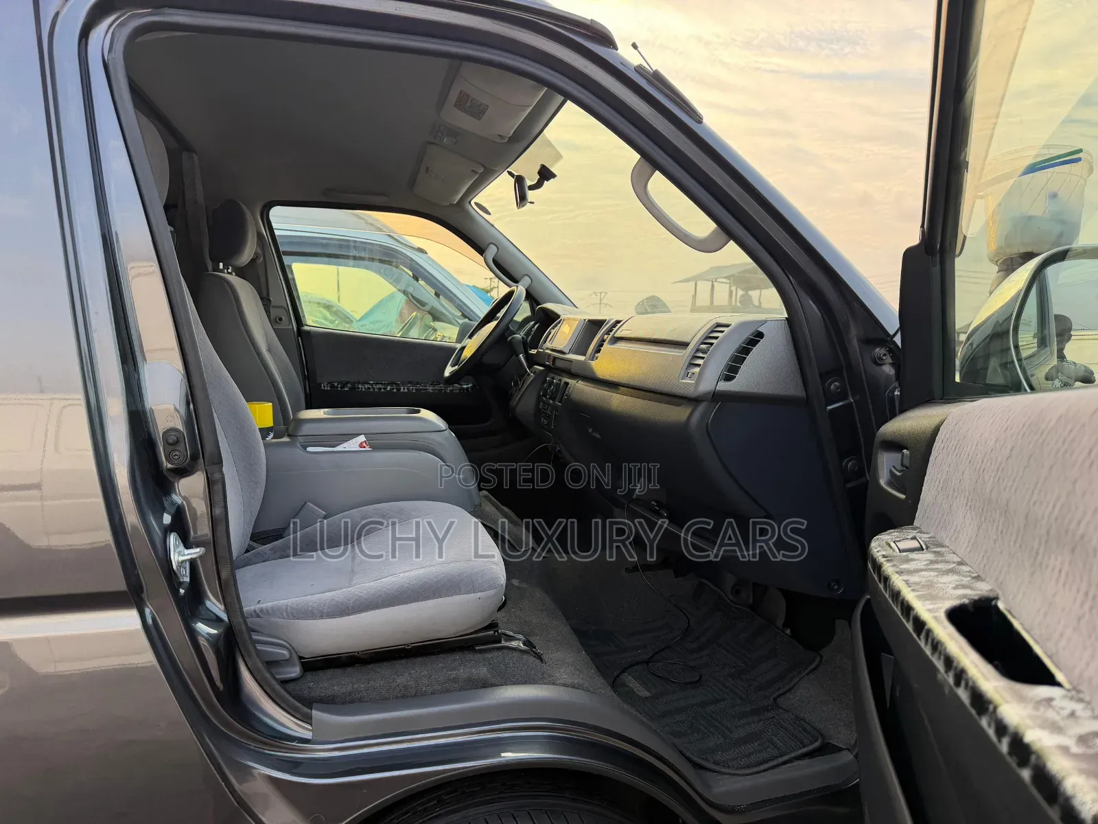 Toyota HiAce 2012 Grey