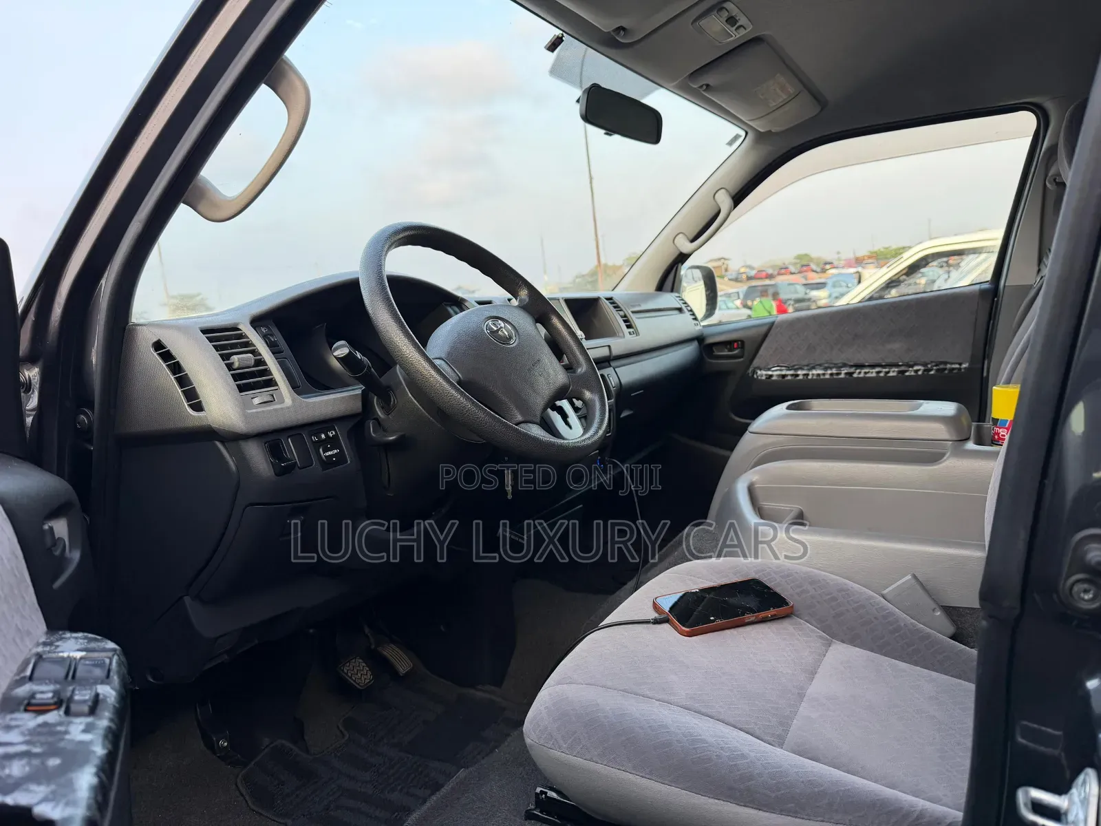 Toyota HiAce 2012 Grey
