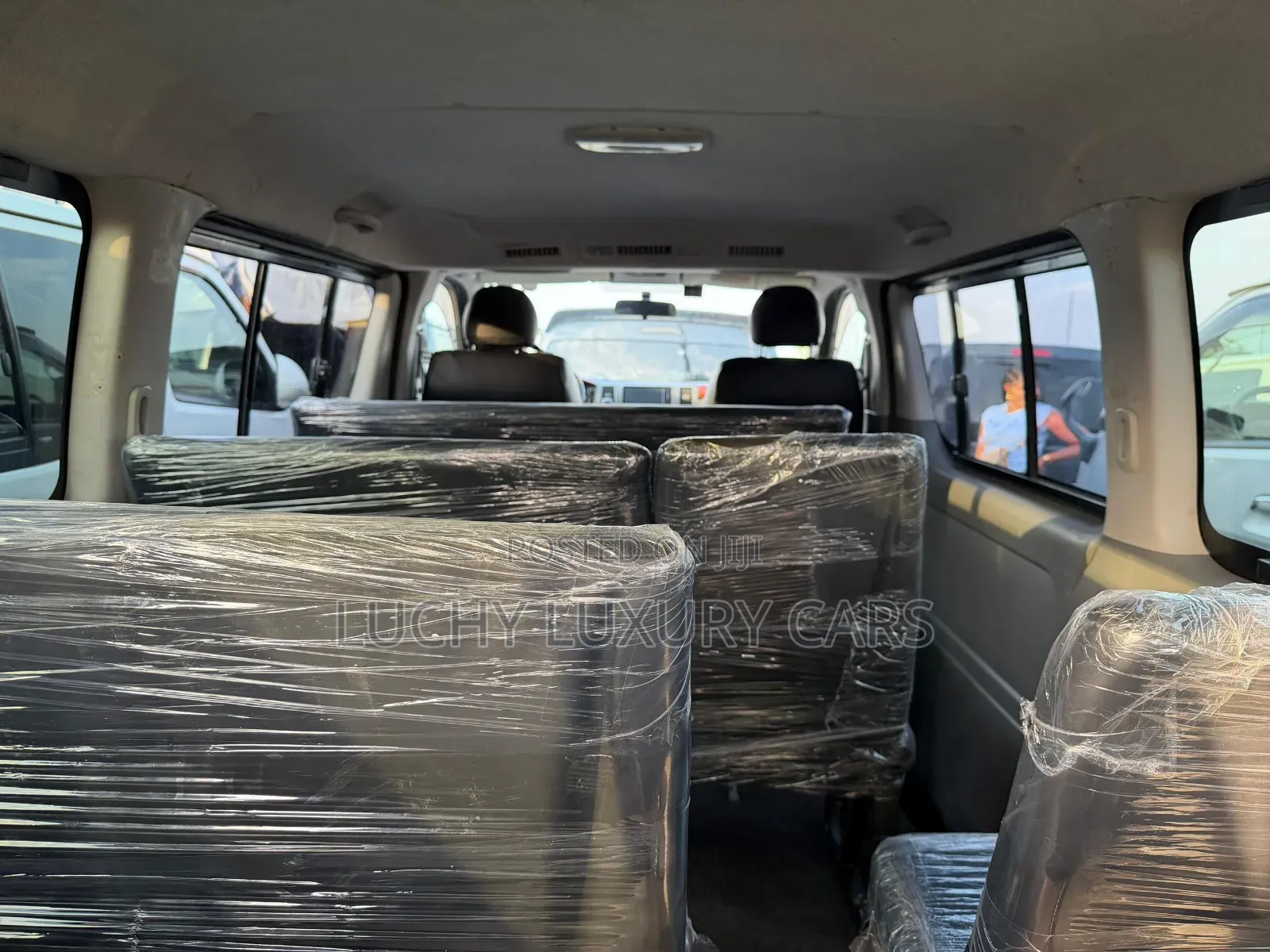 Toyota HiAce 2011 Silver