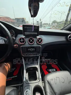 Mercedes-Benz CLA-Class CLA 250 4MATIC Sedan 2014 White