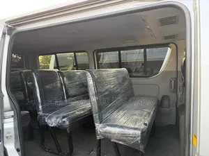 Toyota HiAce 2013 White