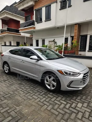 Hyundai Elantra 2017 Silver