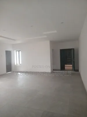 3bdrm Block of Flats in Katampe Main By for rent