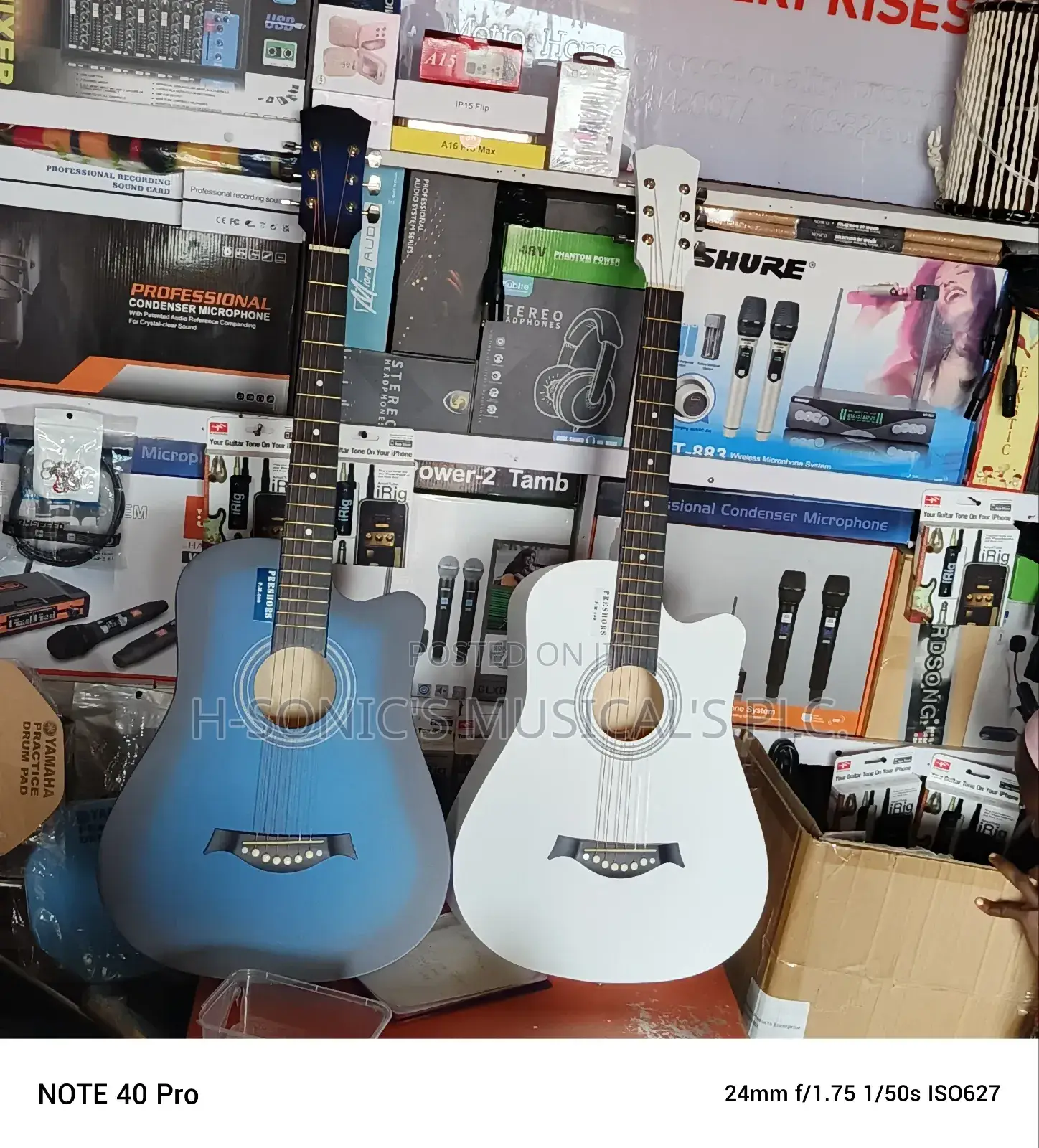 Acoustic Box Guitar.