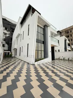5bdrm Duplex in Freedom Way, Lekki Phase 1 for sale