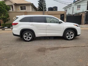 Toyota Highlander Limited 4x4 V6 (3.5L 6cyl 8A) 2017 White