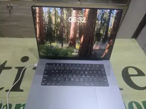 Laptop Apple MacBook Pro 2021 M1 16GB Apple M1 Pro SSD 1T