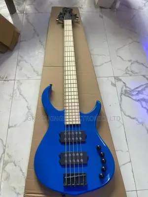 Fender Active 5strings Bass Guitar