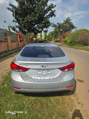 Hyundai Elantra SE 4dr Sedan (1.8L 4cyl 6M) 2014 Silver