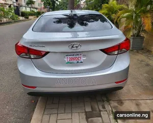 Hyundai Elantra SE 4dr Sedan (1.8L 4cyl 6M) 2014 Silver