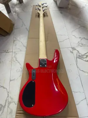 Fender Active 5strings Bass