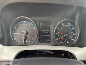 Toyota RAV4 LE AWD (2.5L 4cyl 6A) 2017 Blue