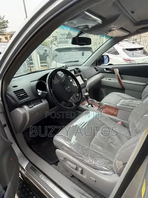 Toyota Highlander Limited 2009 White