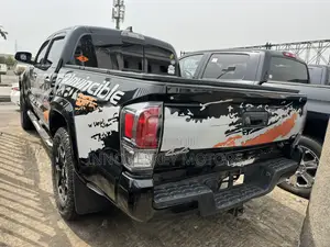Toyota Tacoma 2020 Black