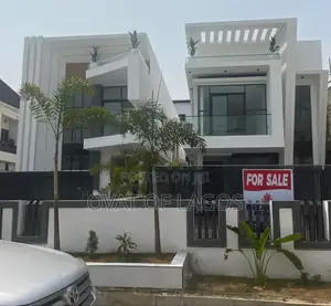 5bdrm Duplex in Chevron for sale