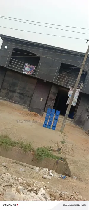 Large Warehouse Right on Major Express