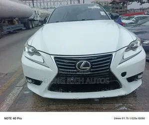 Lexus IS 350 AWD 2015 White