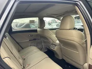 Toyota Venza V6 2010 Gray