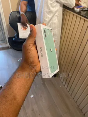 New Apple iPhone 11 128 GB