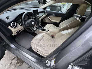 Mercedes-Benz GLA 250 2016 Gray