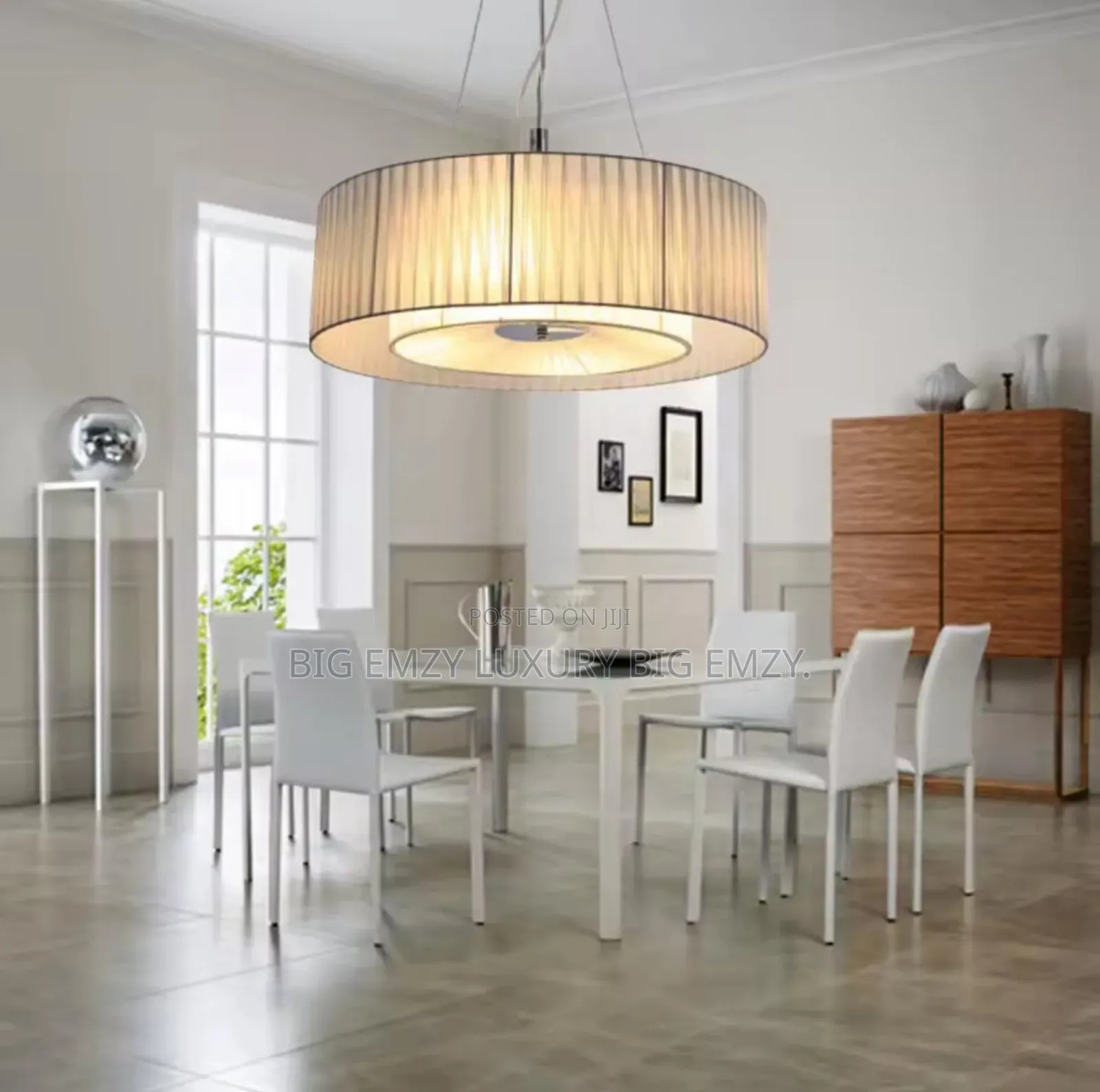 Chandelier Ceiling Light or Pendant Lamp.