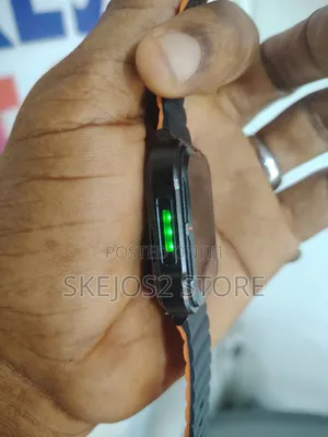 D09 1.9" TFT Square Screen Smart Watch