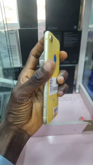 Apple iPhone XR 128 GB Yellow