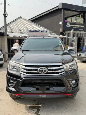 Toyota Hilux 2020 Black