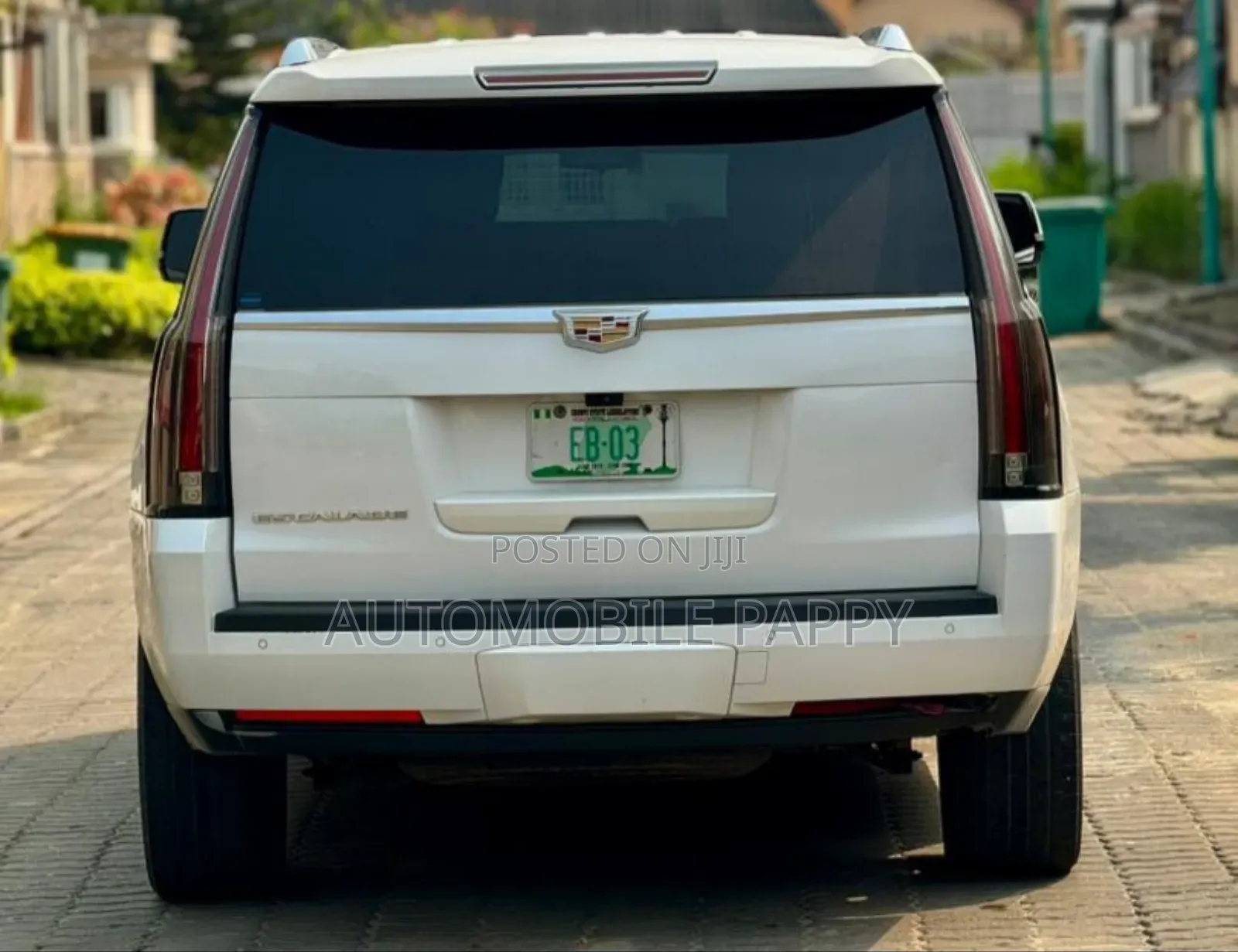 Cadillac Escalade 2018 White