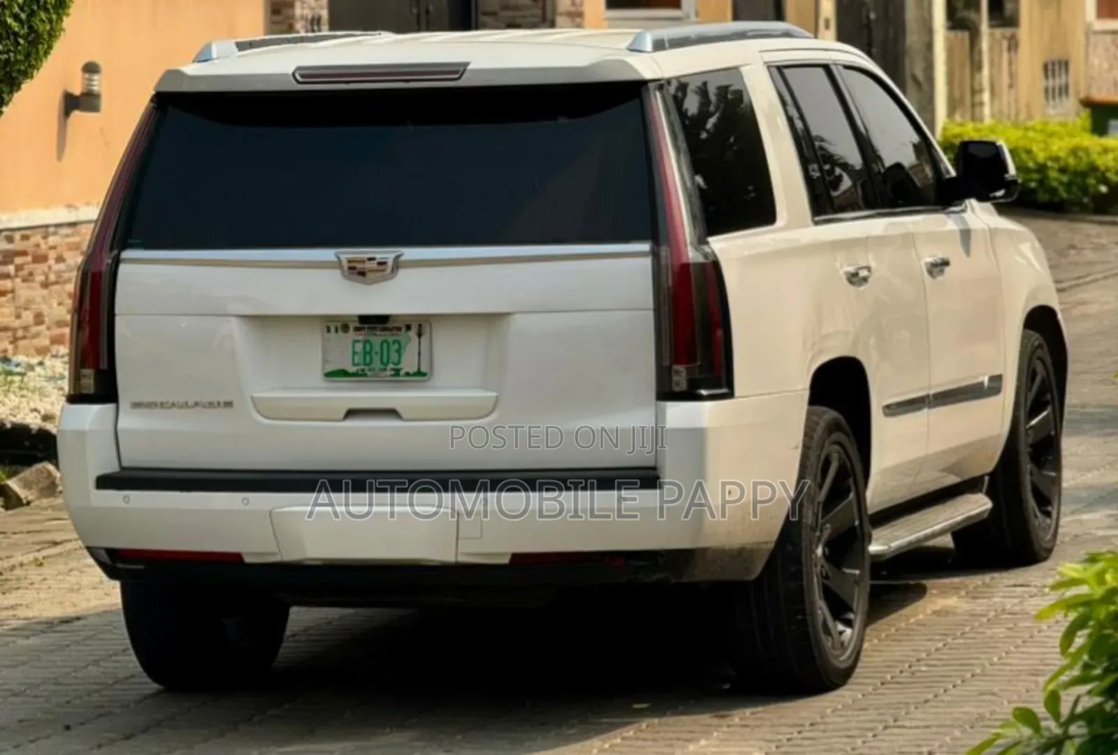 Cadillac Escalade 2018 White