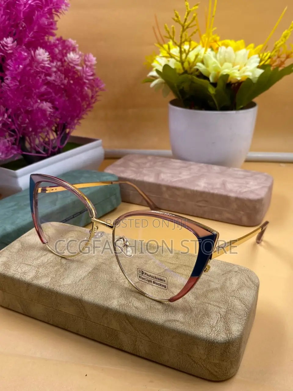 Photochromic Glasses