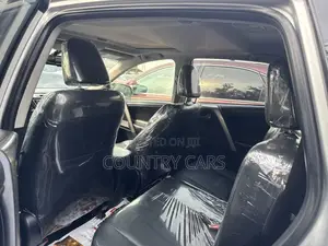Toyota RAV4 Limited 4dr SUV (2.5L 4cyl 6A) 2014 Silver