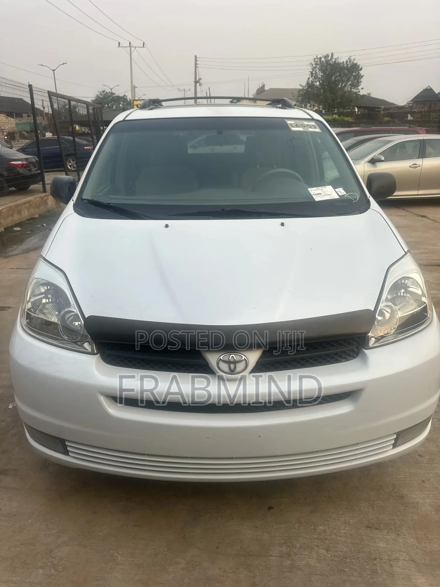 Toyota Sienna XLE 2005 White
