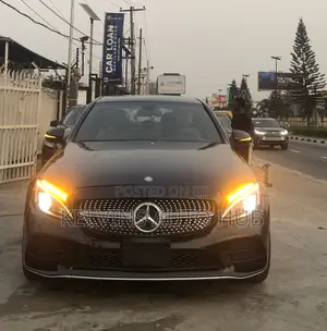 Mercedes-Benz C400 4Matic AWD Sedan (3.0L V6 7A) 2015 Black